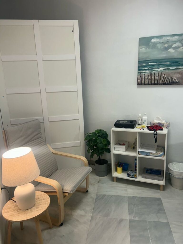 Sala para técnica de estimulación transcraneal en sevilla